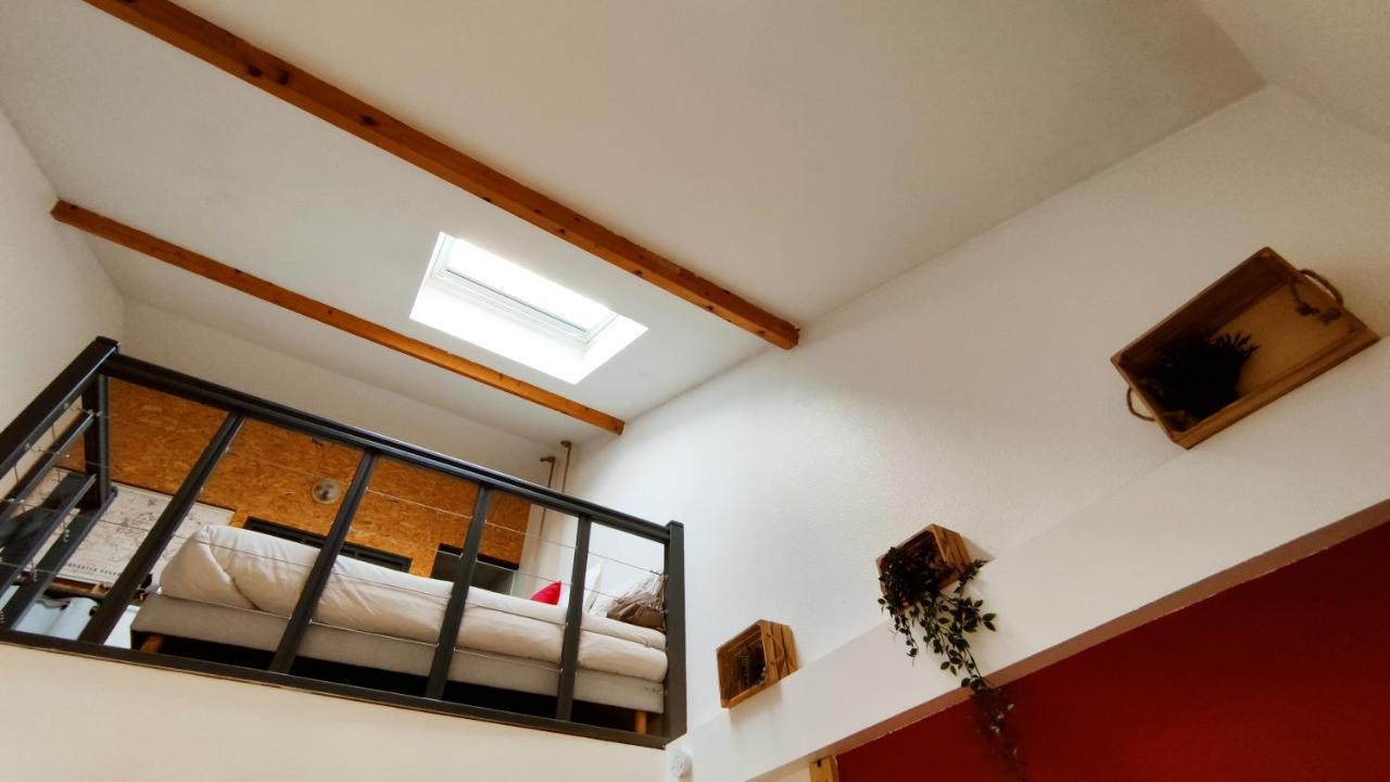 Duplex Industriel - Centre Parking Prive Wifi Apartment *